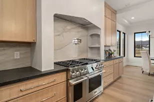 387 S 7900 E, Huntsville, UT 84317 - Photo 26