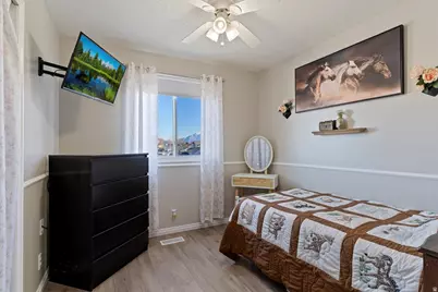 4645 S 3950 W, Roy, UT 84067 - Photo 10