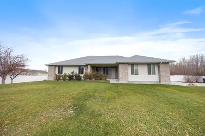 356 N Wrathall Cir, Grantsville, UT 84029 - Photo 1