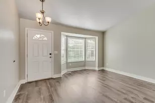 721 E Shading Ln, Draper, UT 84020 - Photo 2