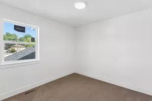 1617 N Angel St, Layton, UT 84041 - Photo 14