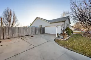 2126 E Autumn St, Eagle Mountain, UT 84005 - Photo 20