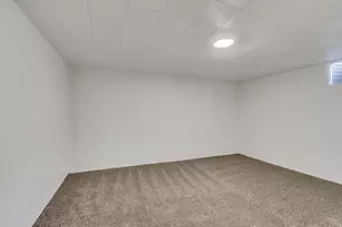 1916 N Celia Way W, Layton, UT 84041 - Photo 18