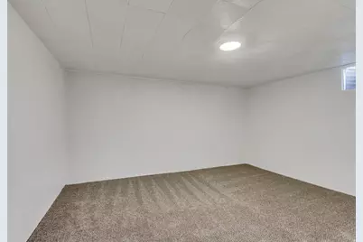 1916 N Celia Way W, Layton, UT 84041 - Photo 18