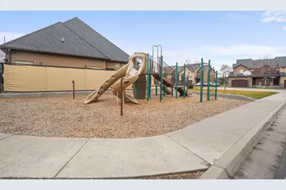 912 W 260 S, Pleasant Grove, UT 84062 - Photo 14