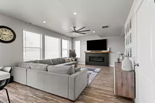 3214 S Fields Ave, Syracuse, UT 84075 - Photo 4