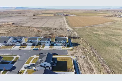 3214 S Fields Ave, Syracuse, UT 84075 - Photo 36