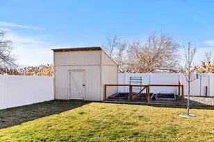 3214 S Fields Ave, Syracuse, UT 84075 - Photo 32