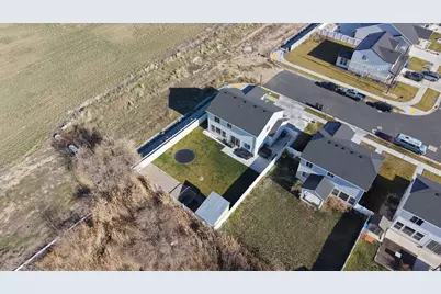 3214 S Fields Ave, Syracuse, UT 84075 - Photo 46