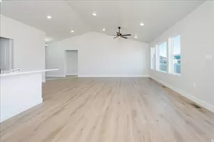 253 N 300 W, Preston, ID 83263 - Photo 8