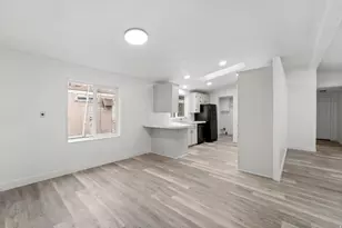 4967 S La Contessa Dr E, Salt Lake City, UT 84117 - Photo 10