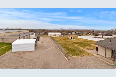 4997 S 2700 W, Roy, UT 84067 - Photo 4