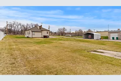 4997 S 2700 W, Roy, UT 84067 - Photo 28