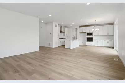 5456 Saddle Stone Dr #511, Eagle Mountain, UT 84005 - Photo 4