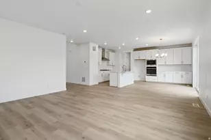 5456 Saddle Stone Dr, Eagle Mountain, UT 84005 - Photo 4