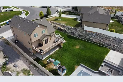 3883 E Hopi Rd, Eagle Mountain, UT 84005 - Photo 24