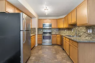 8116 N Ridge Loop Dr W, Eagle Mountain, UT 84005 - Photo 10