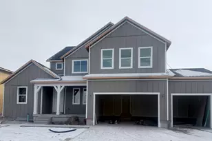 2076 E Hummingbird Dr, Eagle Mountain, UT 84005 - Photo 1