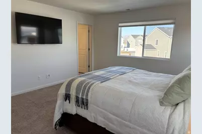 5492 North Yeager Ln N, Eagle Mountain, UT 84005 - Photo 34