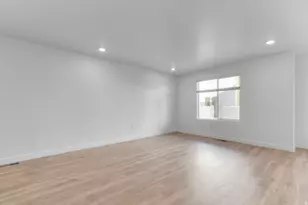 294 E Glencoe Dr N, Lehi, UT 84048 - Photo 4