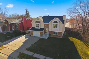 1411 W 570 N, Clinton, UT 84015 - Photo 2