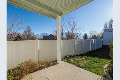 10027 S Remembrance Ln, South Jordan, UT 84095 - Photo 6