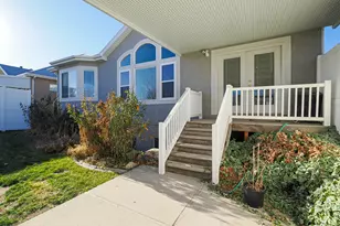 10027 S Remembrance Ln, South Jordan, UT 84095 - Photo 4