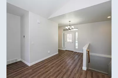 10027 S Remembrance Ln, South Jordan, UT 84095 - Photo 10