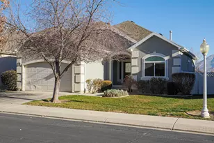 10027 S Remembrance Ln, South Jordan, UT 84095 - Photo 2
