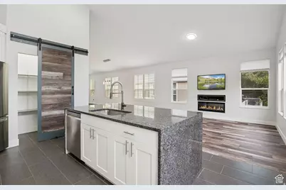 9297 S Avignon Pl, West Jordan, UT 84088 - Photo 10