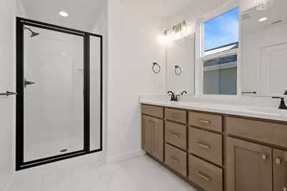 7043 W Lake Ave, South Jordan, UT 84009 - Photo 14