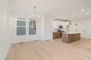 7043 W Lake Ave, South Jordan, UT 84009 - Photo 8