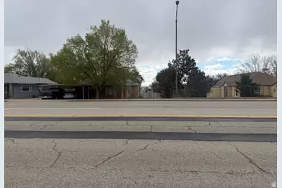 388 N Main St, Monticello, UT 84535 - Photo 2