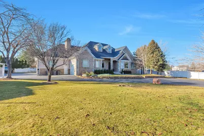 2737 W 9850 S, South Jordan, UT 84095 - Photo 2