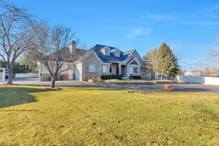 2737 W 9850 S, South Jordan, UT 84095 - Photo 2