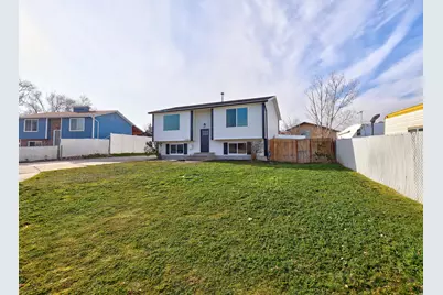 3706 S Buckeroo Cir, Magna, UT 84044 - Photo 2