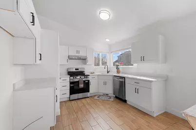 8246 S Creekwood Cir, West Jordan, UT 84088 - Photo 14