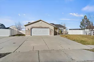 4240 W 5300 S, Roy, UT 84067 - Photo 2