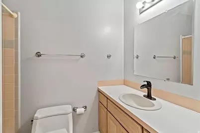 256 E 425 S, Kaysville, UT 84037 - Photo 26