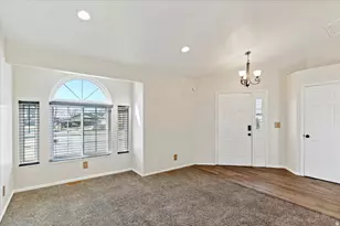 256 E 425 S, Kaysville, UT 84037 - Photo 6