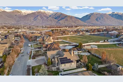 375 W Paddock Ln, Kaysville, UT 84037 - Photo 80