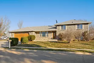 5260 S 2700 W, Roy, UT 84067 - Photo 2