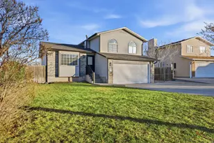 5751 S Dynasty Oaks Cir W, Taylorsville, UT 84129 - Photo 2