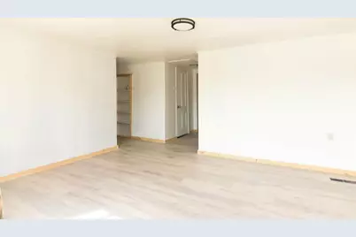 54 S Hale St, Grantsville, UT 84029 - Photo 2