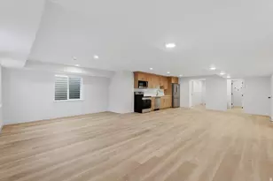 1042 E Lester Dr S, South Weber, UT 84405 - Photo 38