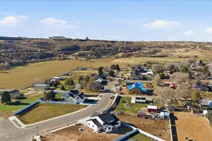 1042 E Lester Dr S, South Weber, UT 84405 - Photo 52