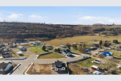 1042 E Lester Dr S, South Weber, UT 84405 - Photo 54