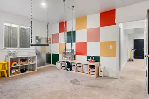 8 E 400 N, Millville, UT 84326 - Photo 32