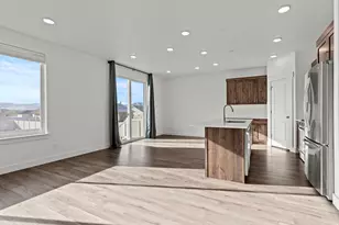 1274 E 480 S, Hyrum, UT 84319 - Photo 6