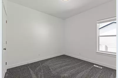 1274 E 480 S, Hyrum, UT 84319 - Photo 16